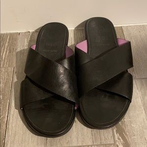 Fitflop Black Genuine Leather Sandals